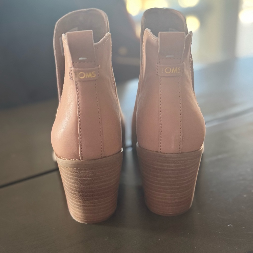 TOMS Women's Pink Ankle Boots - Picture 4 of 9